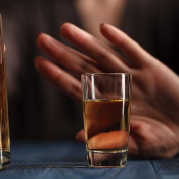 Detoks alkoholowy – co powinieneś o nim wiedzieć